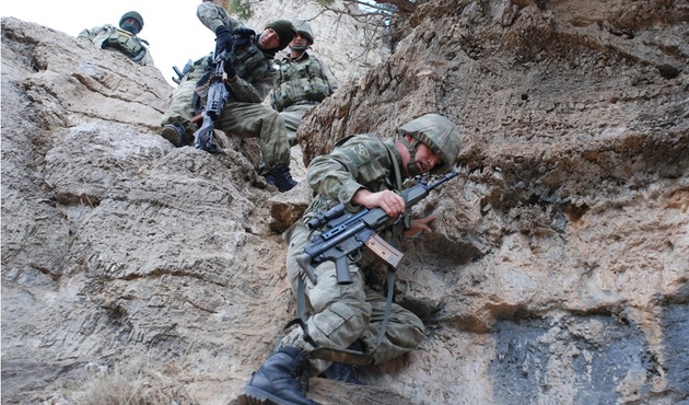 PKK'nın 3 elebaşı kıstırıldı... 1'i öldü, 2'si kaçacak delik arıyor