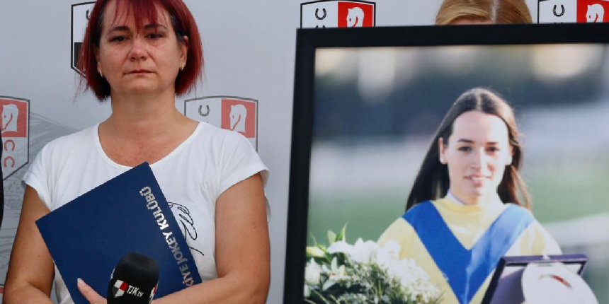 Son yarışını kazandığı pistte son veda! Macar binici Jeles için Veliefendi'de tören düzenlendi