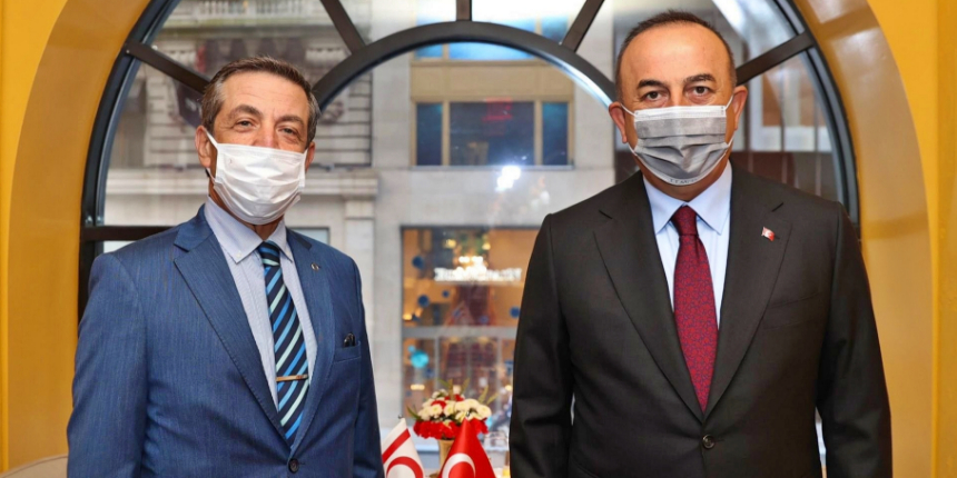 Çavuşoğlu New York'ta: Kıymetli ağabeyim ile omuz omuza yürümeye devam