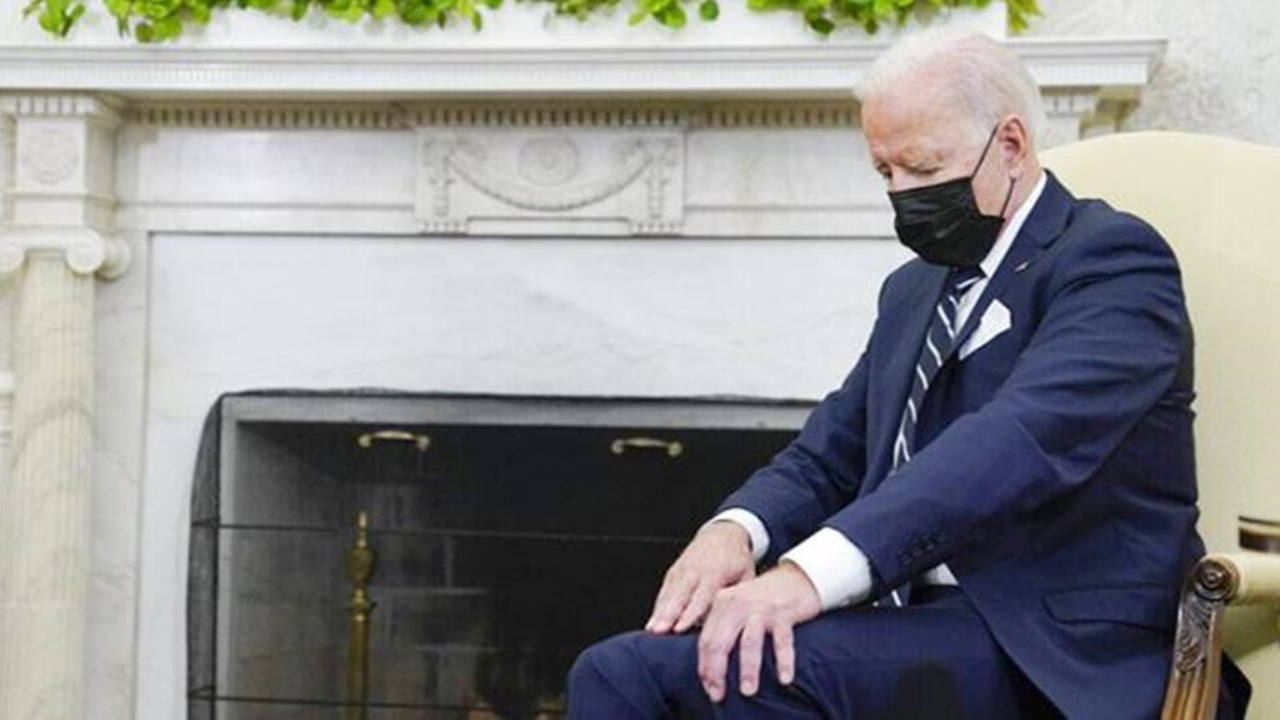 Netanyahu, görüşmelerde uyuklayan Biden ile alay etti