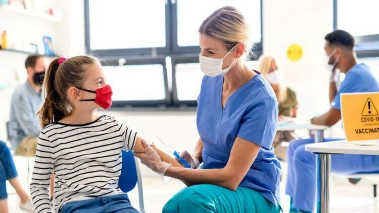 BioNTech'ten umut veren açıklama: 11 yaş altı çocuklarda aşı güçlü bir bağışıklık oluşturdu!
