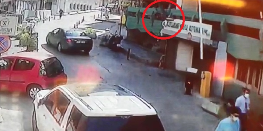 Katlı otoparkın 3'üncü katından betona çakıldı! Korkunç olay kamerada