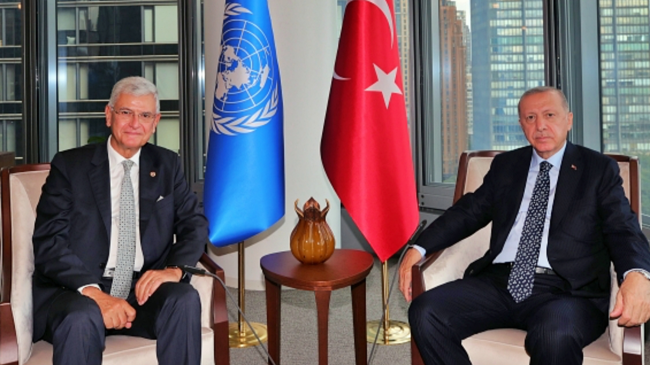 Cumhurbaşkanı Erdoğan, eski BM Genel Kurul Başkanı Bozkır'ı kabul etti