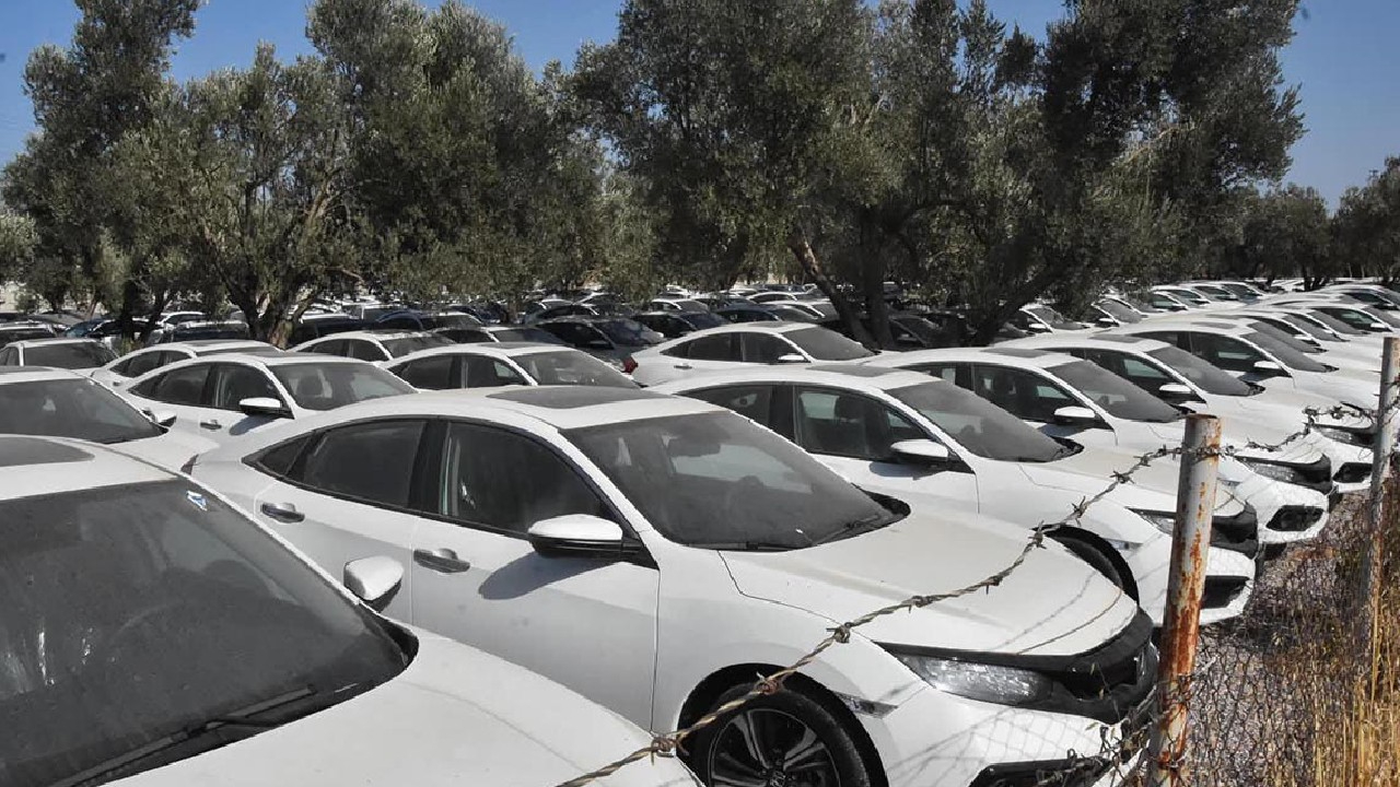 Bakan Muş'tan sıfır otomobillerde "stokçuluk" iddialarına yanıt!