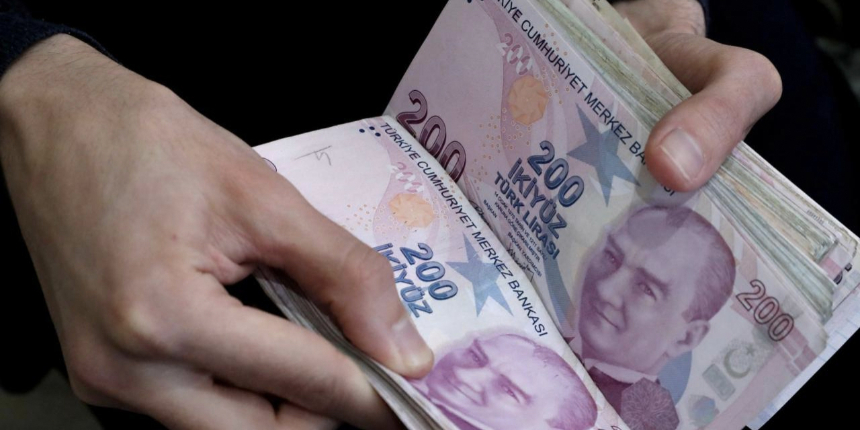 FETÖ'nün çözülmeyi önlemek için yaptığı para trafiği deşifre oldu: Tüm detaylar iddianamede