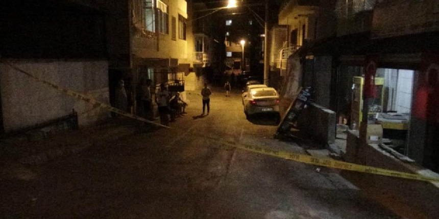 Çakmak gazı çekerken sigara yaktılar, yangın çıktı: 4 yaralı