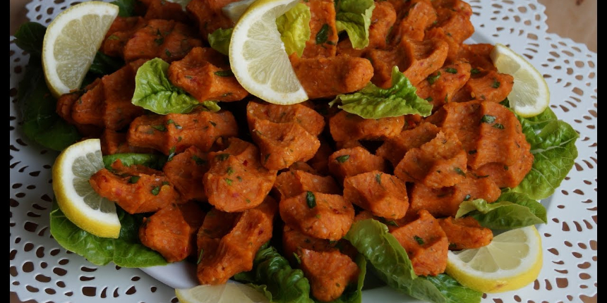 Mercimek Köftesi Yapanlar Dikkat! Böyle Bir Tarifi Denemediniz! Lezzeti Parmak Yedirtecek