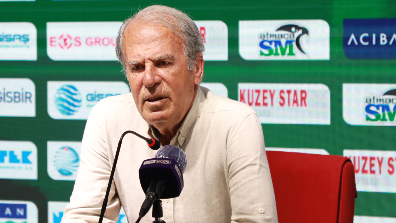 Mustafa Denizli: Daha ligin başındayız, lig daha çok şeylere gebe