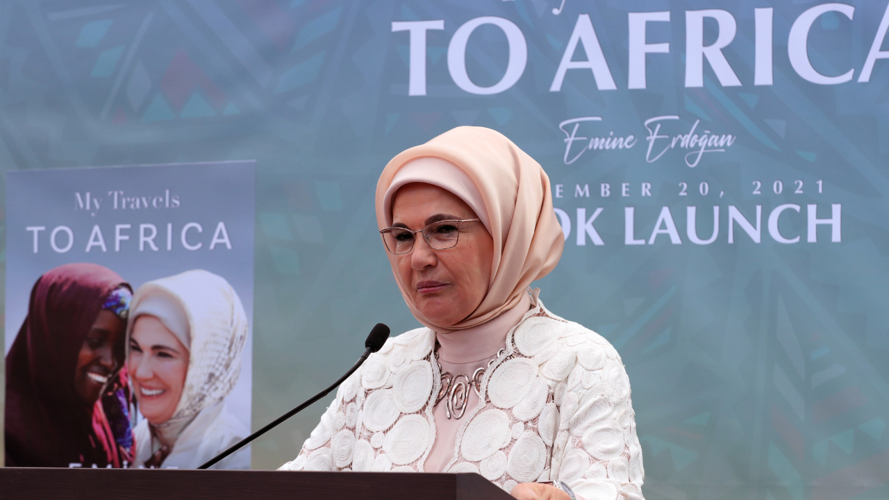Emine Erdoğan ilk kitabının tanıtımını ABD'de yaptı
