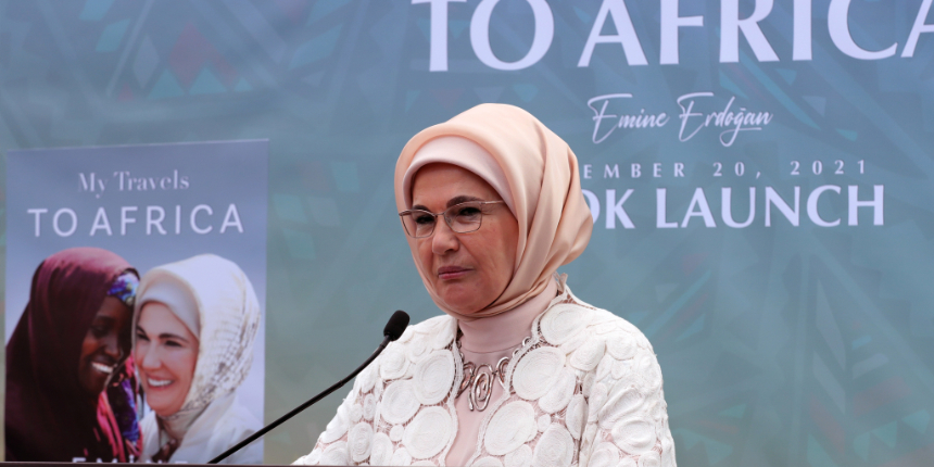 Emine Erdoğan ilk kitabının tanıtımını ABD'de yaptı