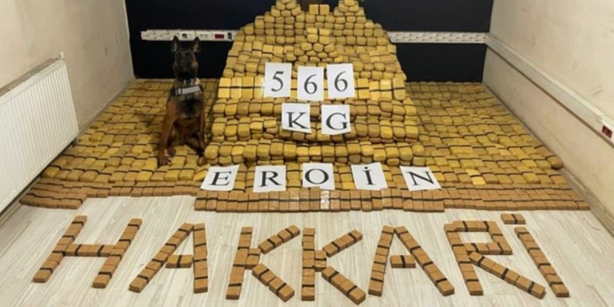 Bakan Soylu, 'Bir rekor daha' diyerek duyurdu! Yüksekova'da 566 kilogram eroin ele geçirildi