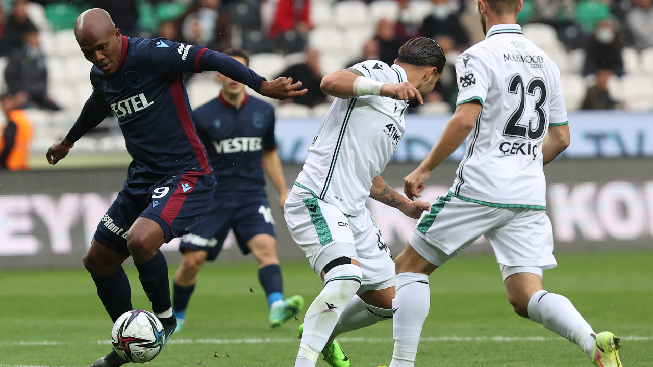 Konyaspor-Trabzonspor maçında 4 gol var kazanan yok... İki takım da 6. haftayı namağlup tamamladı