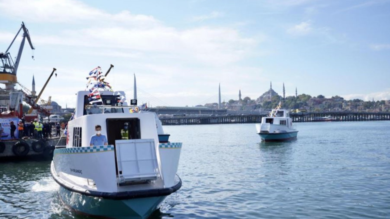 İBB'nin ürettiği deniz taksiler suya indi