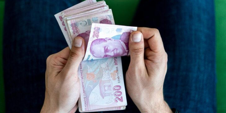Ev sahiplerinden kiracılara insafsız baskı: Ya yüzde 60 artır ya da evden çık!