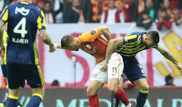 Lukas Podolski'den Fenerbahçe'ye ağır eleştiri