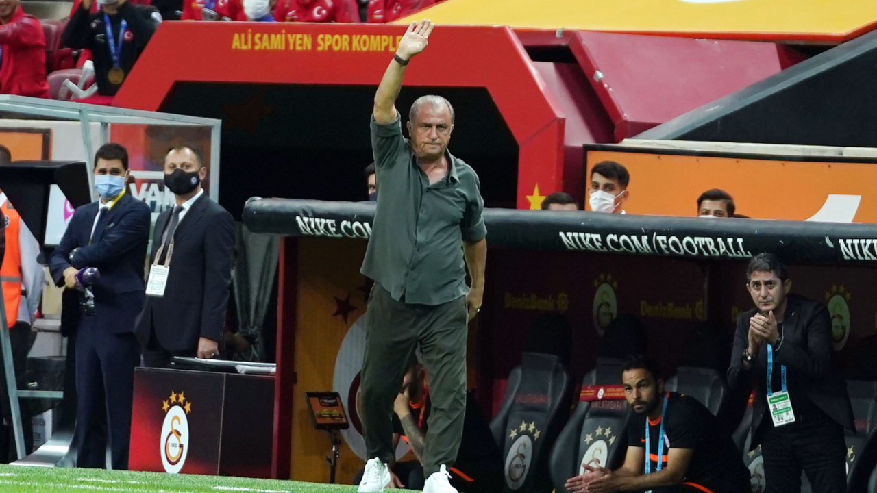 Fatih Terim: "G.Saray taraftarı, 'Hocanın bir bildiği var' demelidir. Eskiden öyle denirdi"