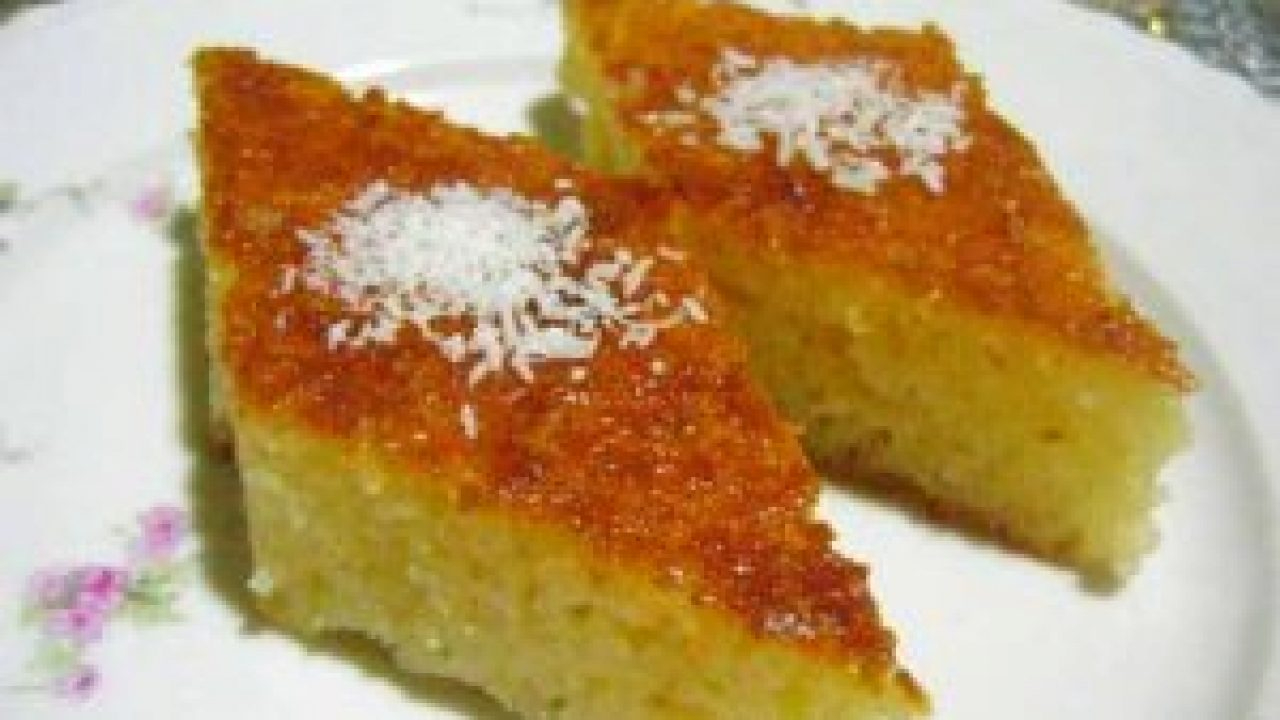 Şerbetli İrmik Tatlısı Tarifi! Kaynana Çatlatan, Damat Yüzü Güldüren Enfes Bir Lezzet!