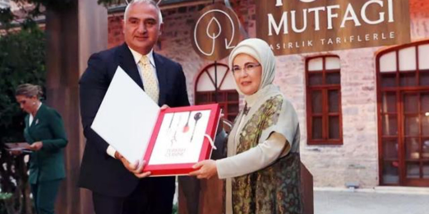 Emine Erdoğan'ın 'Asırlık Tariflerle Türk Mutfağı' kitabı ile ilgili iddiaları Kültür ve Turizm Bakanlığı yalanladı!