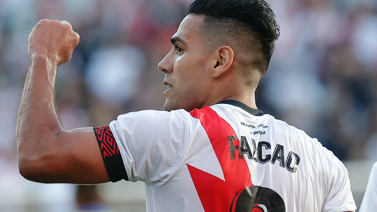 Radamel Falcao'dan Galatasaray'a vergi faturası! Giderayak golünü attı...