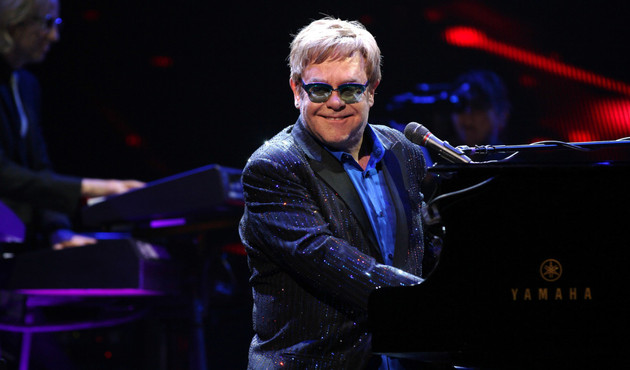 Ünlü sanatçı Elton John'a "ölümcül bakteri" teşhisi...