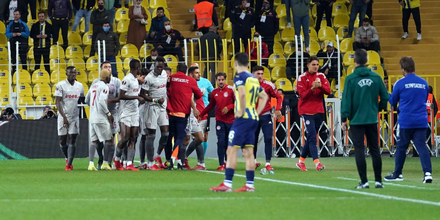 Fenerbahçe UEFA Avrupa Ligi'ndeki 2. maçında Olympiacos'a farklı mağlup oldu!