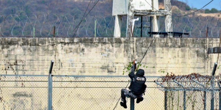 Cezaevindeki rakip çeteler arasında 'savaş' çıktı: 30 ölü!