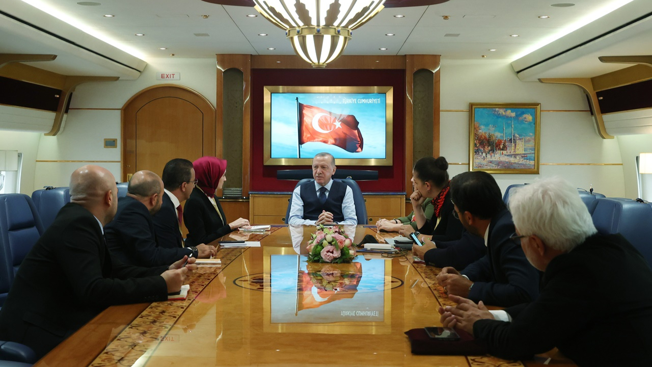 "Sembolik cumhurbaşkanı" tartışmasına son nokta... Erdoğan: Asla böyle bir şey söz konusu değil!
