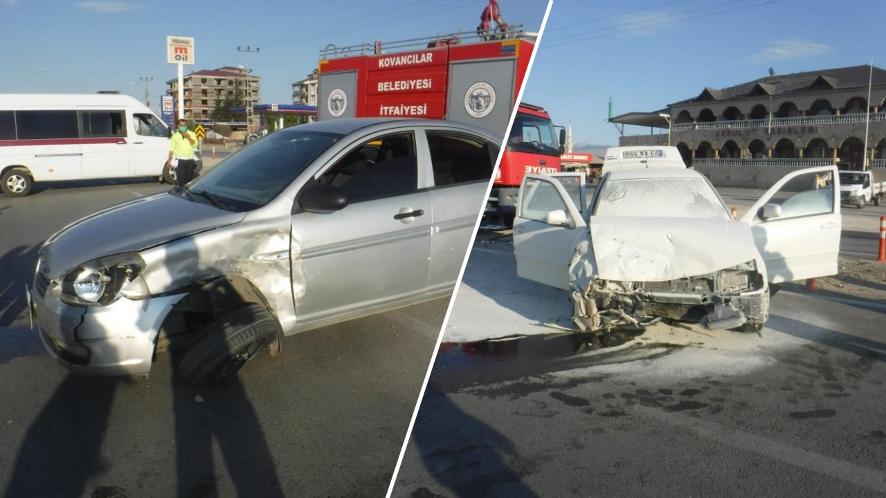 Yola girmeye çalışan 2 araç feci şekilde çarpıştı! O anlar kamerada...