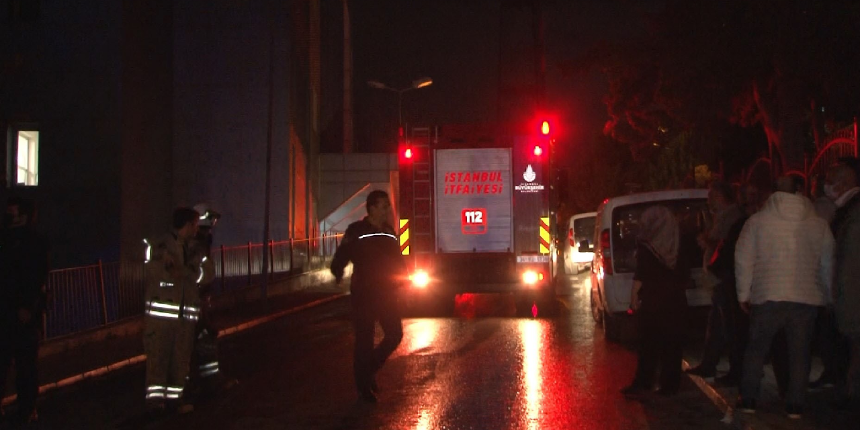 Avcılar Kaymakamlığı'nda yangın çıktı