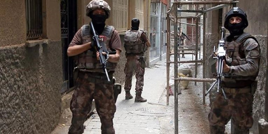 Diyarbakır merkezli 5 ilde PKK mensuplarına darbe!
