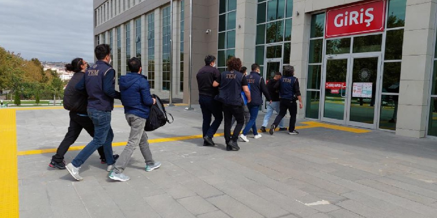 Yunanistan’a kaçmaya çalışan FETÖ üyeliğinden hükümlü 5 kişi yakalandı