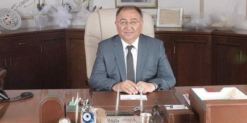 Görevden uzaklaştırılan Yalova Belediye Başkanı Salman ve 4 görevliye 'ihale usulsüzlüğü' davası