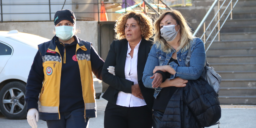 Eşini 16 yerinden bıçaklamıştı, tahliye edildi