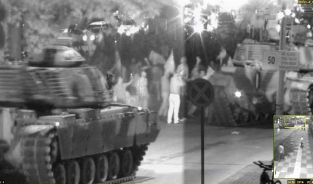 İşte 5 kişiyi şehit eden FETÖ'nün tankçıları!
