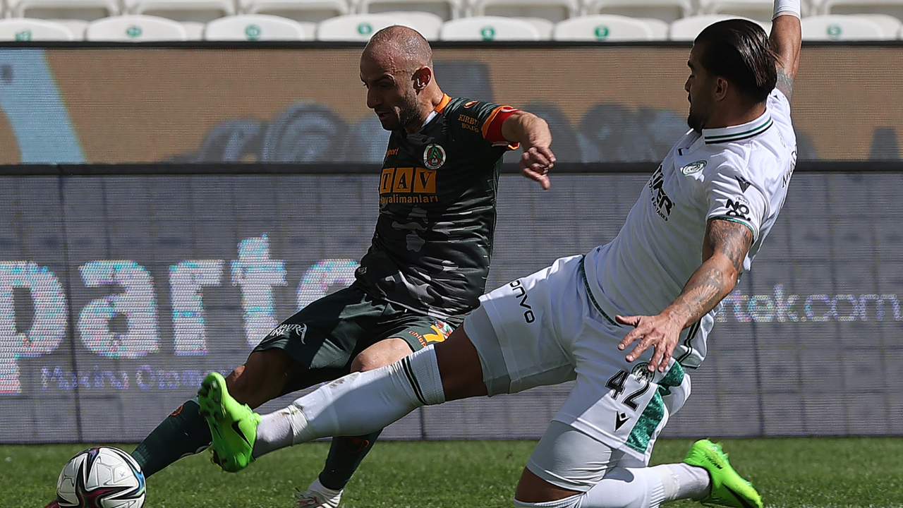 Konyaspor 2. milli araya namağlup giriyor... Alanyaspor da bileğini bükemedi