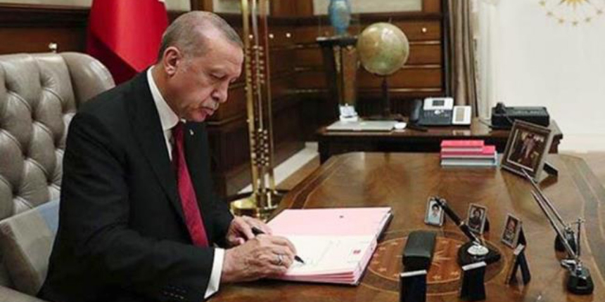 Bazı illerdeki vali ve emniyet müdürlüklerinde değişiklik! Resmi Gazete'de yayımlandı...