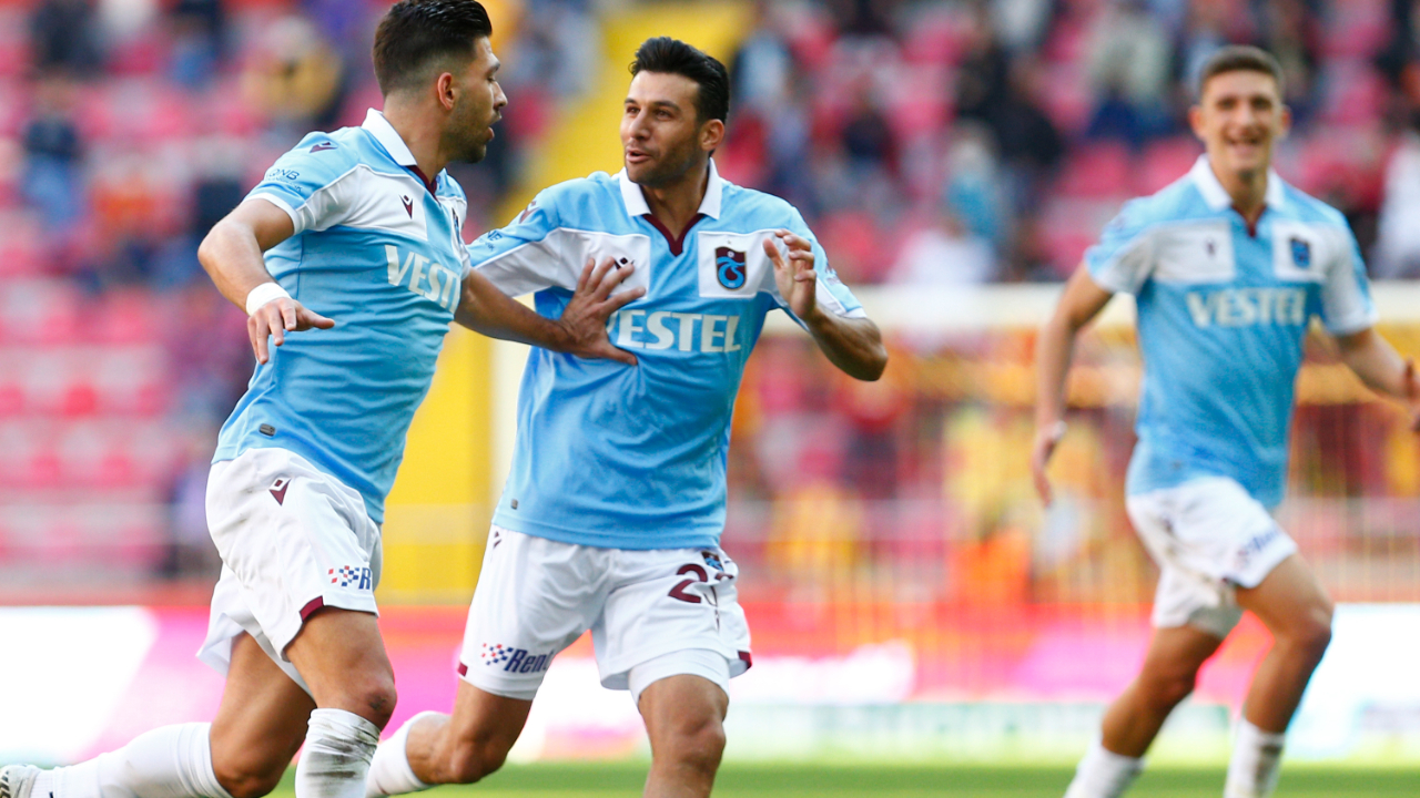 Trabzonspor fırtınası bu kez Kayseri'de esti... 2-1 kazanan Bordo-Mavililer namağlup unvanını korudu