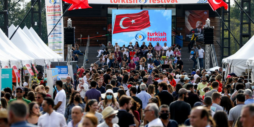 Washington'da düzenlenen Türk Festivali yoğun ilgi gördü