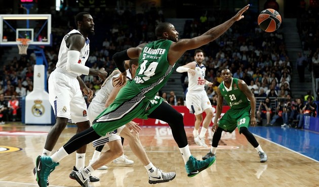 Darüşşafaka evinde yıkıldı