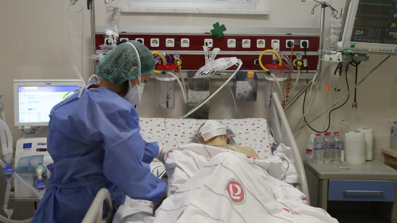 Son 24 saatte 28 bin 810 vaka, 248 can kaybı!