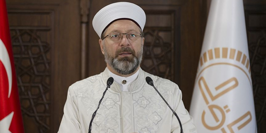 Ali Erbaş'tan ebeveynlere çağrı: Çocuklarınızla camiye gelin