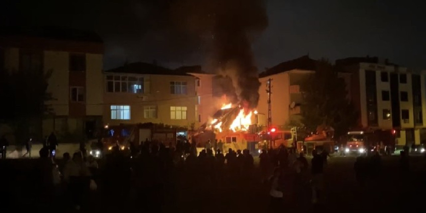 Ümraniye’de iş yerindeki yangında piknik tüpü patladı: 1 yaralı