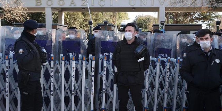 Boğaziçi Üniversitesindeki olaylarla ilgili 2 öğrenci tutuklandı!