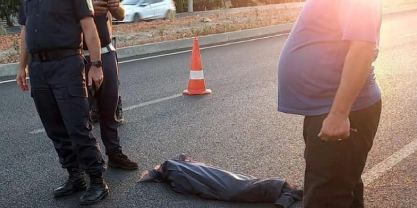 Bisikletiyle karşıya geçmek isterken otomobilin altında kaldı!