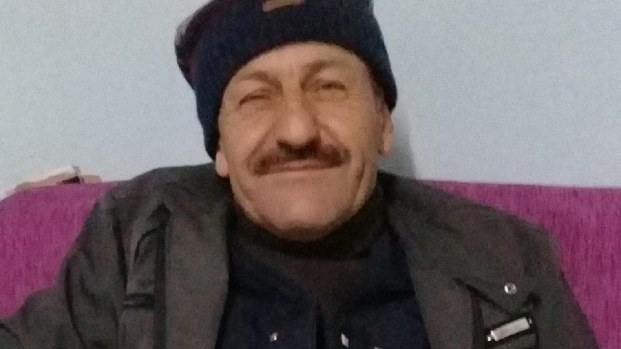 Üzerine beton blok düştü, hayatını kaybetti