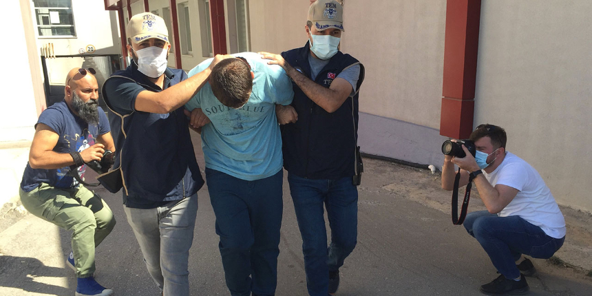 Polis ekipleri suç üstü yakaladı: 5. defa 4 ayrı noktada orman yangını çıkarmaya çalışıyordu