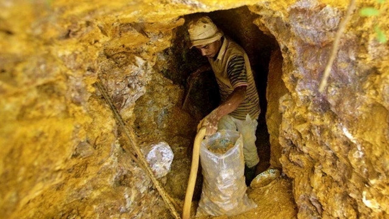 Altın madeninde patlama gerçekleşti: 7 ölü, 1  yaralı!