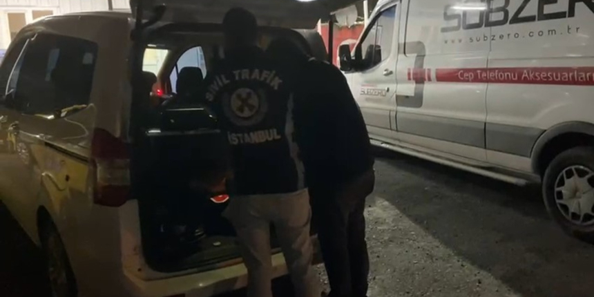 'Çocuğum üşüyor' diyen yolcuyu aracına almayan taksici bulundu: Bin 339 TL para cezası kesildi