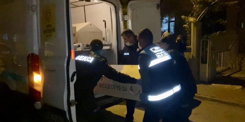 Kanser hastası eşini öldürüp polise teslim oldu!