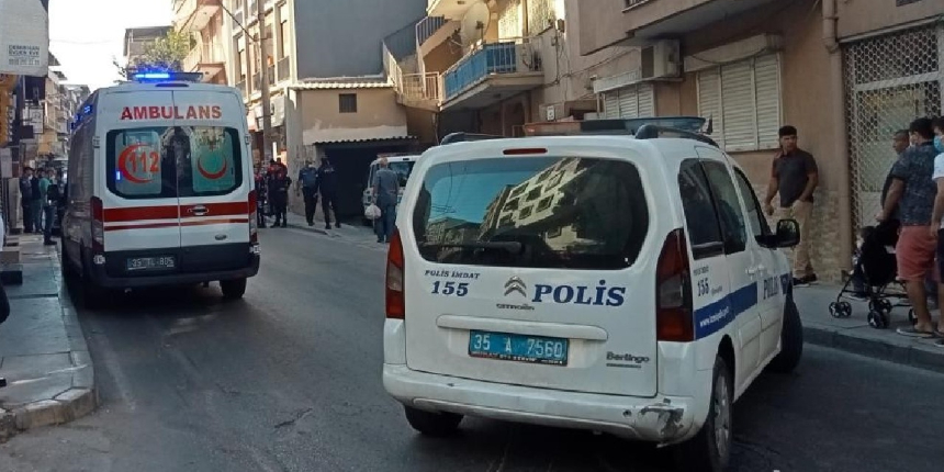 Tartıştığı kız arkadaşını bıçaklayıp intihar etti!
